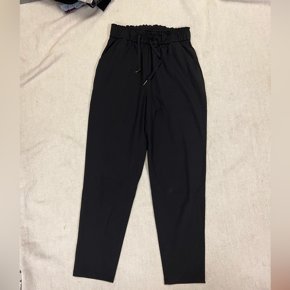 Black lululemon pants (size 4)